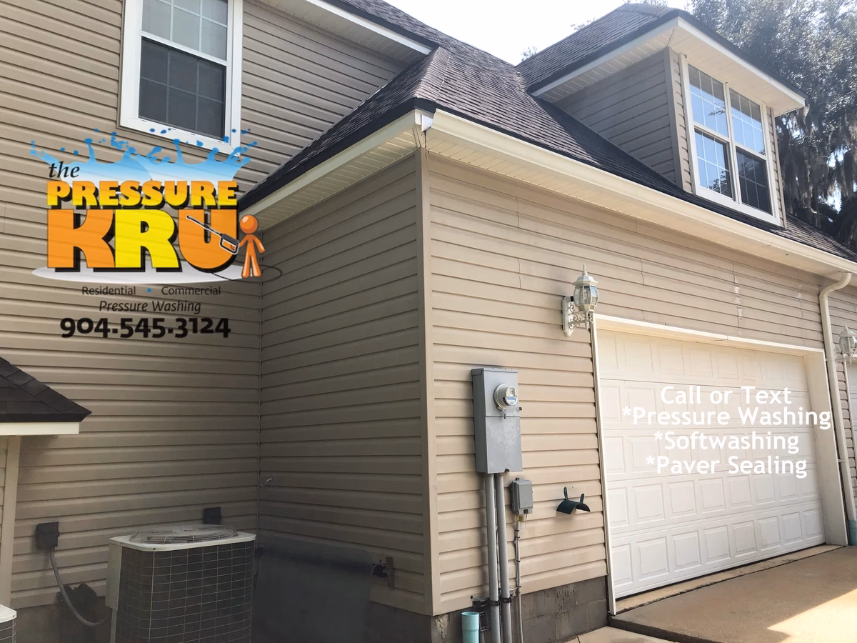 Vinyl siding house washing after in Switzerland FL