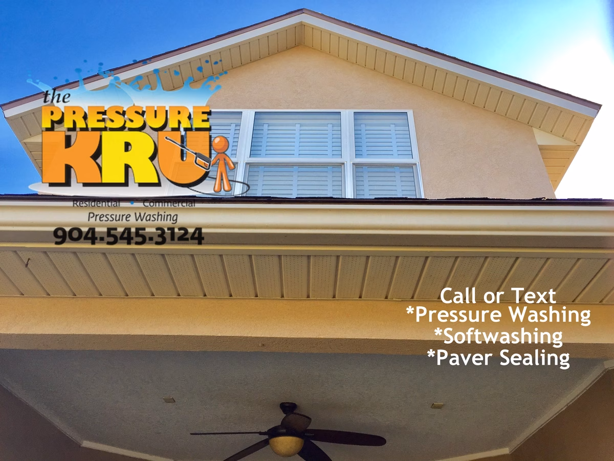 Before Exterior stucco house washing service for a Florida home