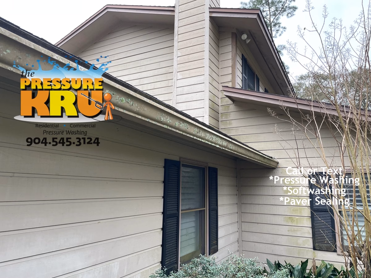 Before and after house pressure washing in Mandarin area of Jacksonville, FL.