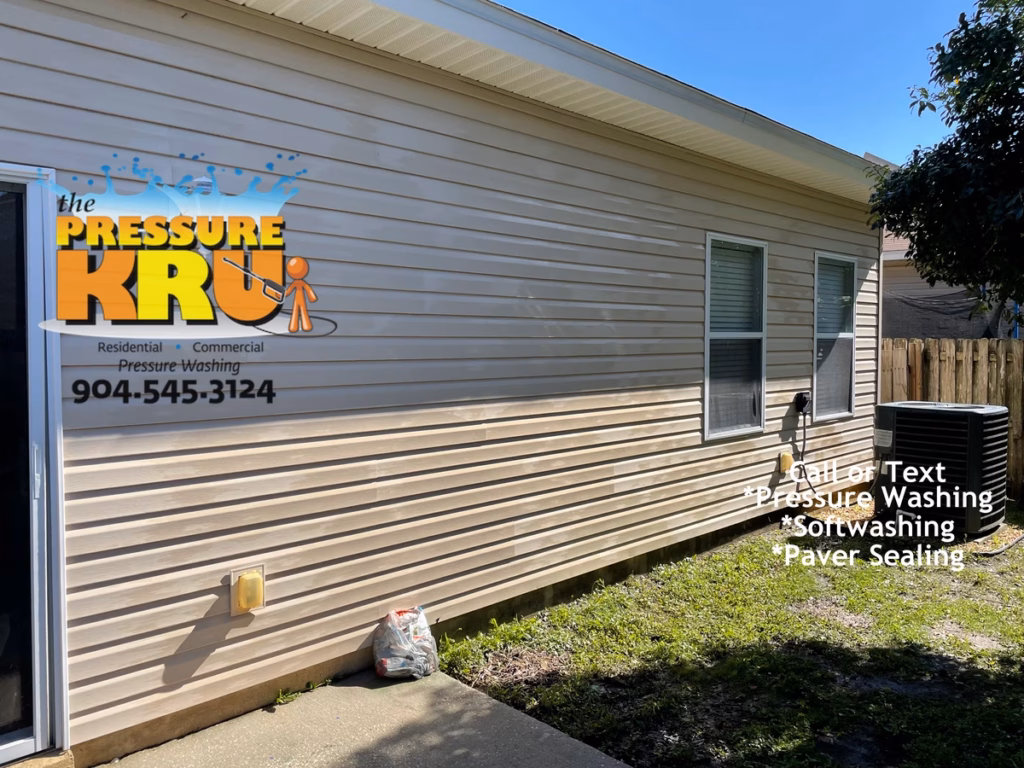 Exterior vinyl siding after house washing in World Golf Village