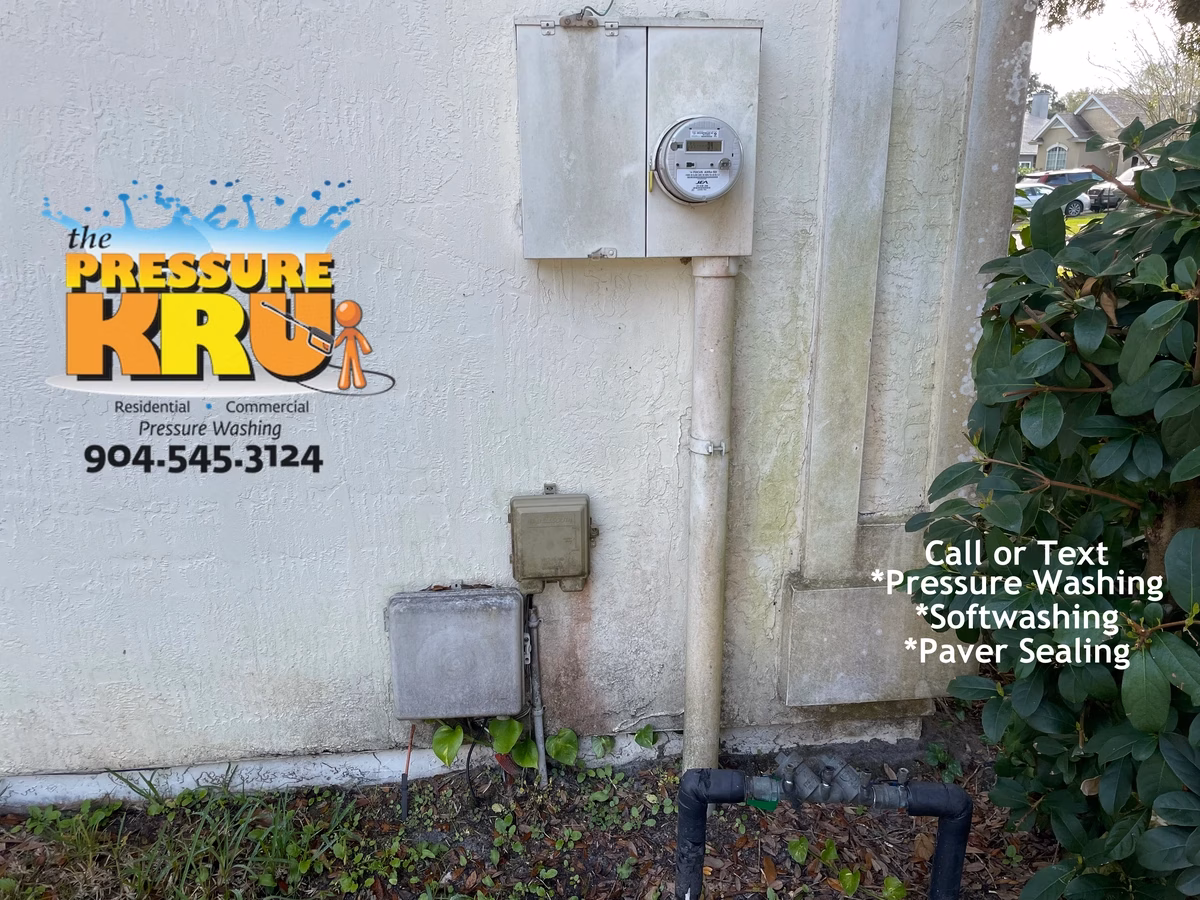 Stucco home exterior restored with safe house washing in Cypress Trace before cleaning.