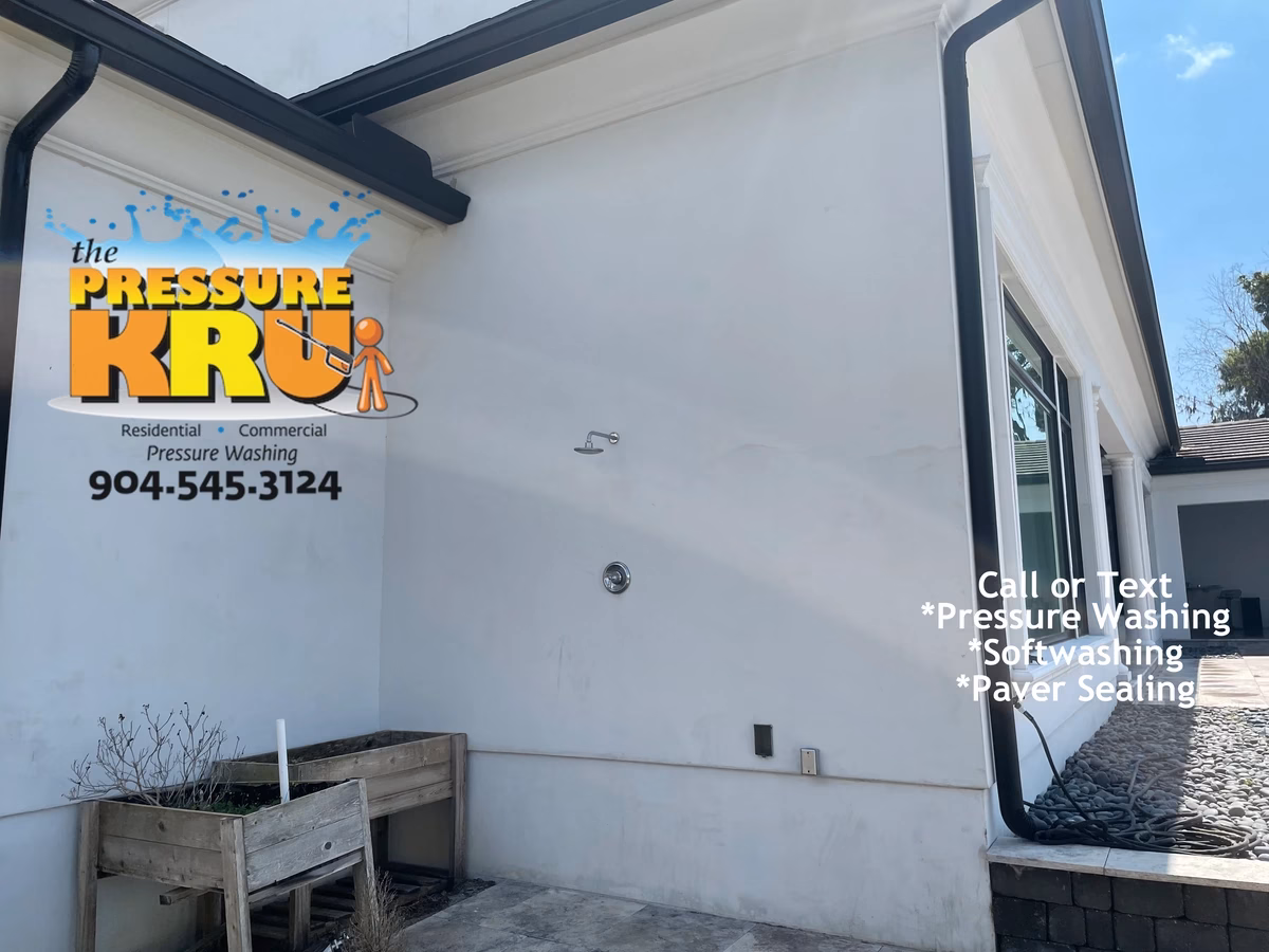 Professional exterior house washing for stucco home in Plantation Estates after.