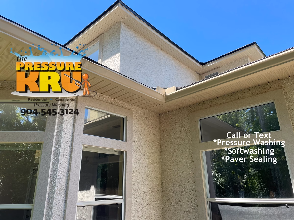 Coquina exterior cleaning service in Magnolia Point after removing algae and black streaks