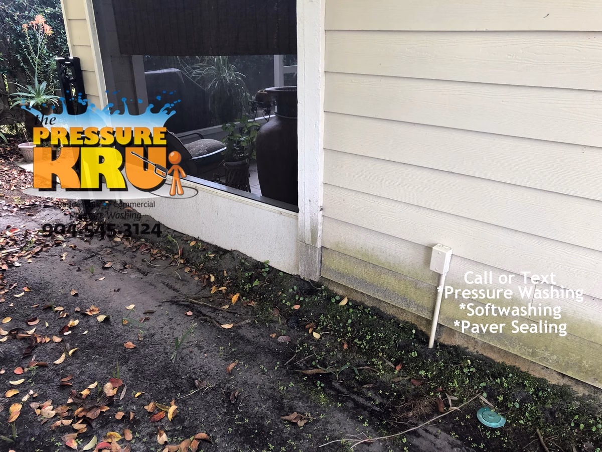 Pressure Wash siding of South Hampton neighborhood home in St. Augustine, FL 32092