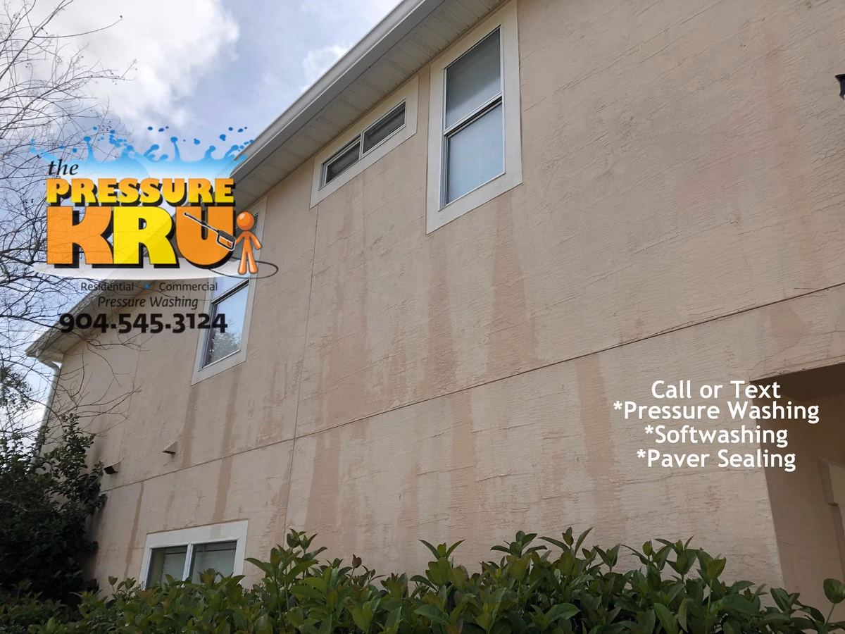 After Mold and Algae removal from a stucco home in Stonehurst.