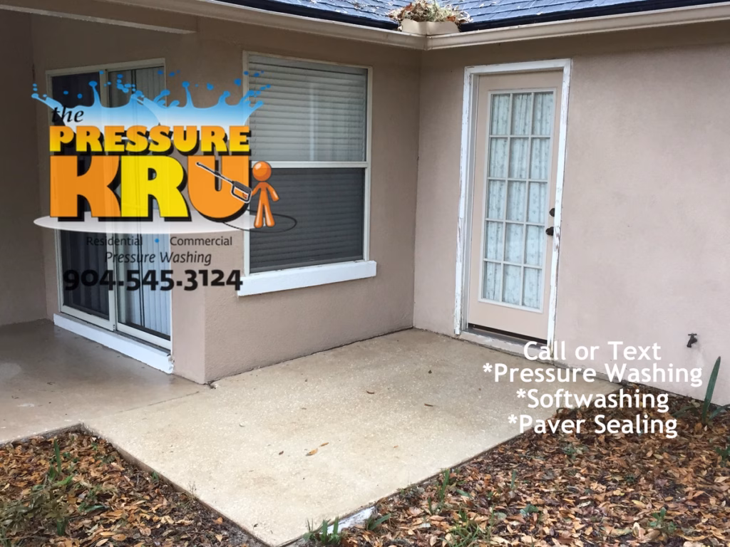 Safe low-pressure stucco home after pressure washing in Mandarin.