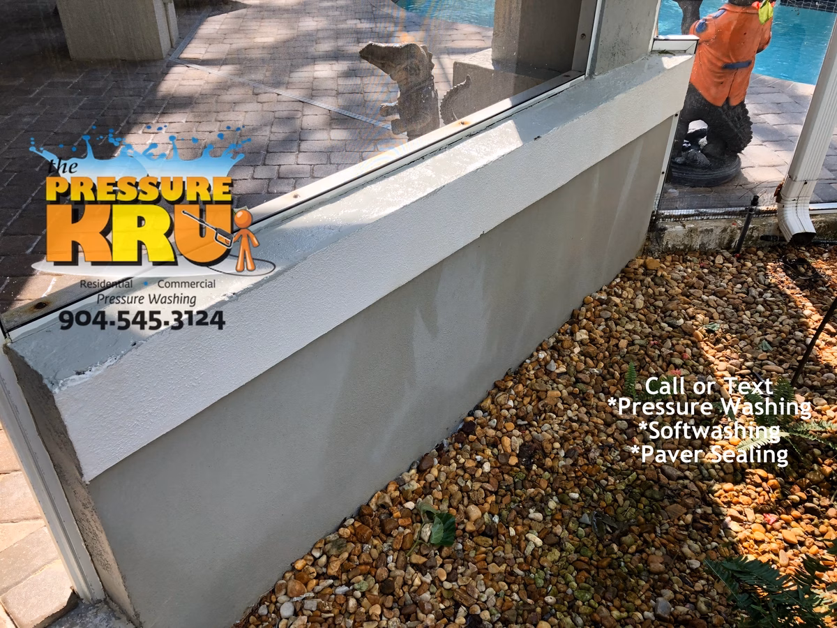 Exterior stucco after cleaning service for Deercreek home in Jacksonville Florida.