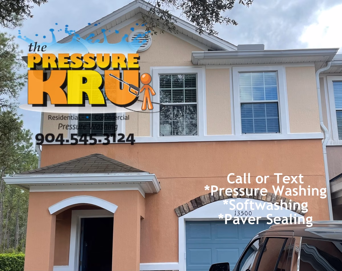 Clean Stucco exterior after professional house washing in Bartram Park.