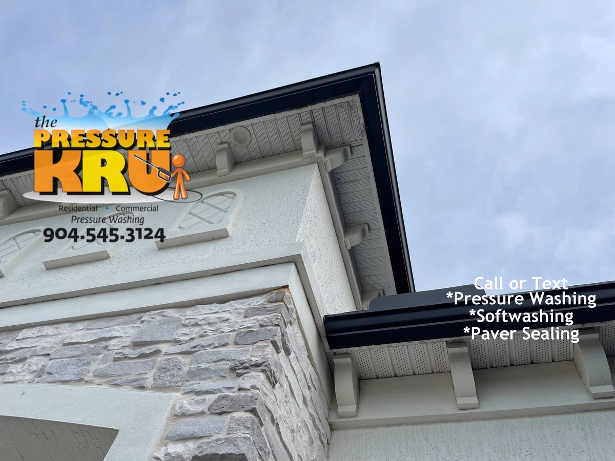 Stucco home exterior cleaned before using safe soft wash methods in Jacksonville Florida