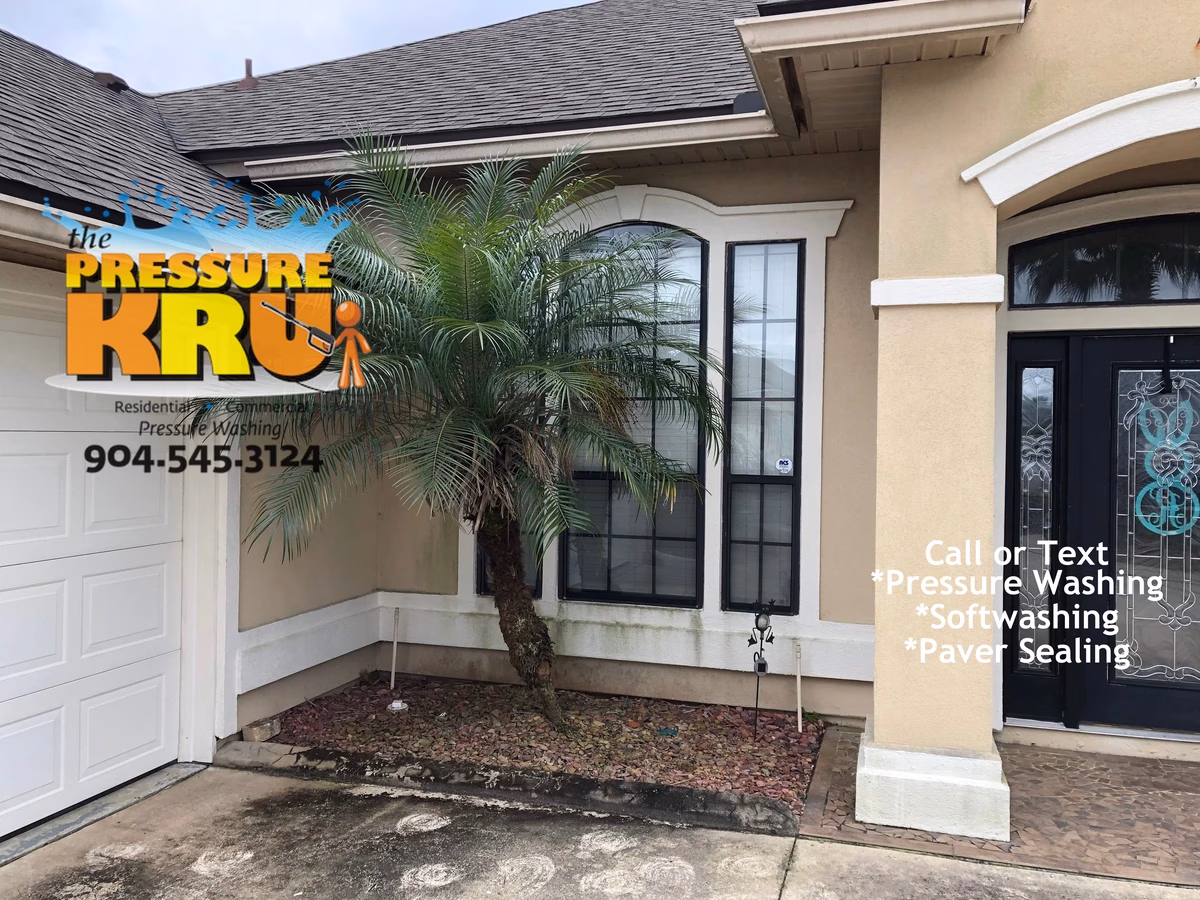 Beautiful Clean stucco house before following professional soft washing in Julington Creek.