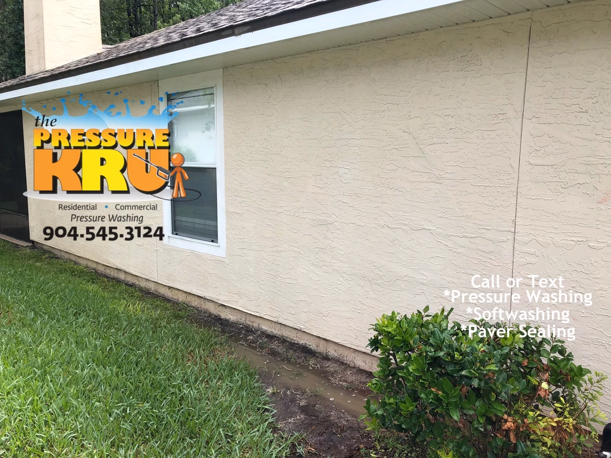 Exterior stucco cleaning service for a Nocatee home after.