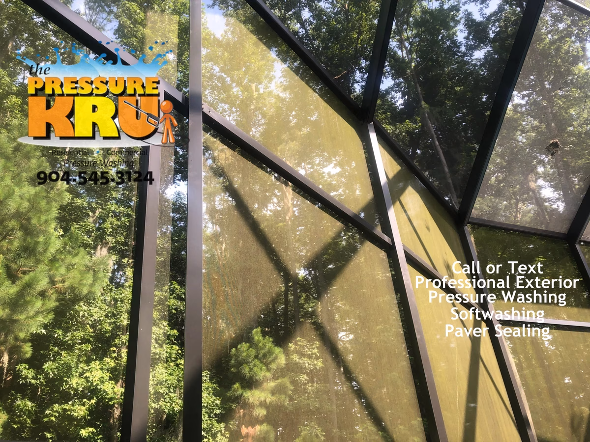 2 story screen enclosure before being professionally soft washing in Ponte Vedra, FL