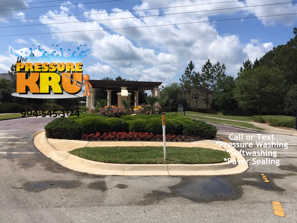 HOA curb and gutter cleaning in Durbin Crossing after