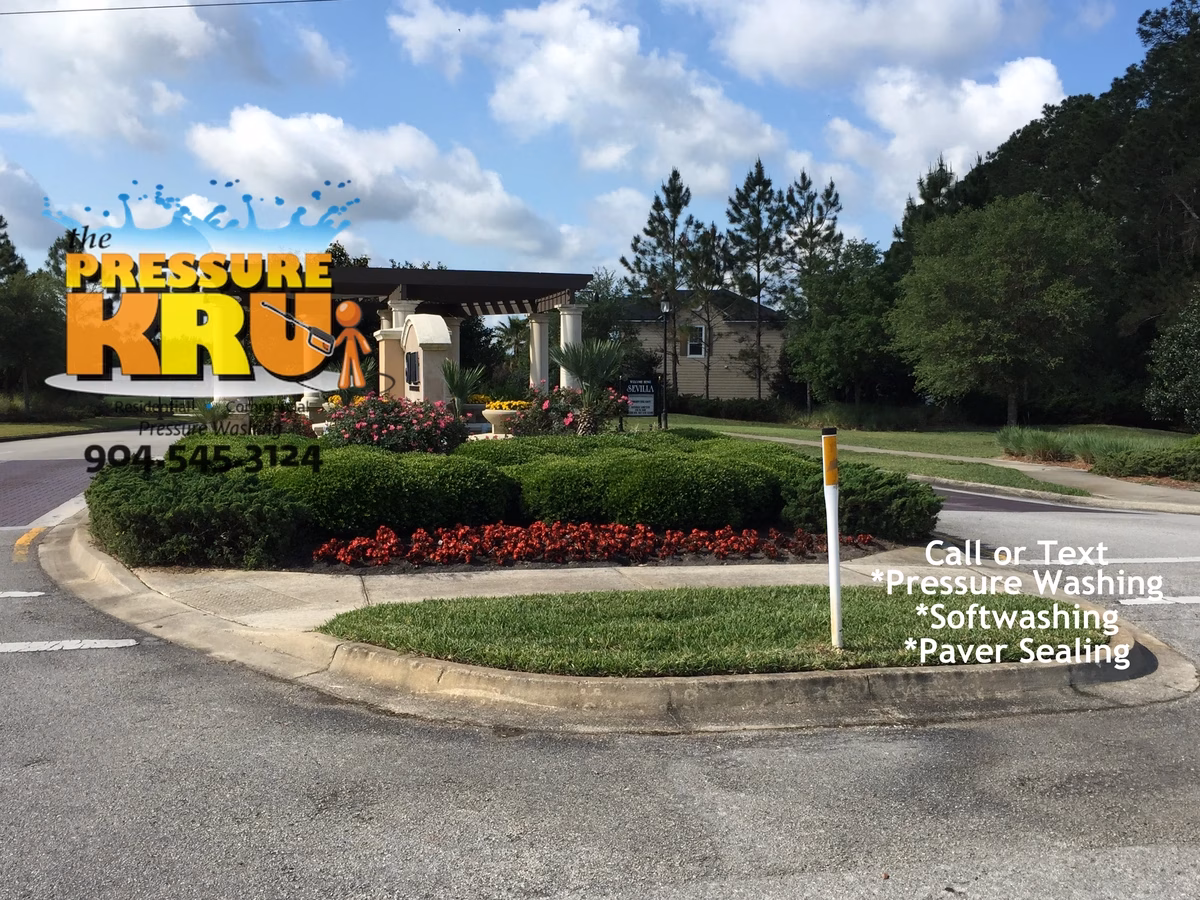 HOA curb and gutter cleaning in Durbin Crossing before