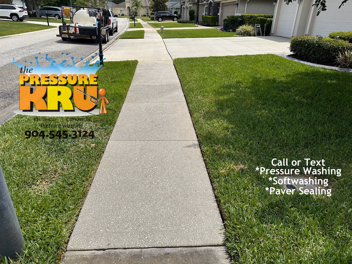 Power washing before listing home for sale in St. Johns, FL near Racetrack Rd. After picture.