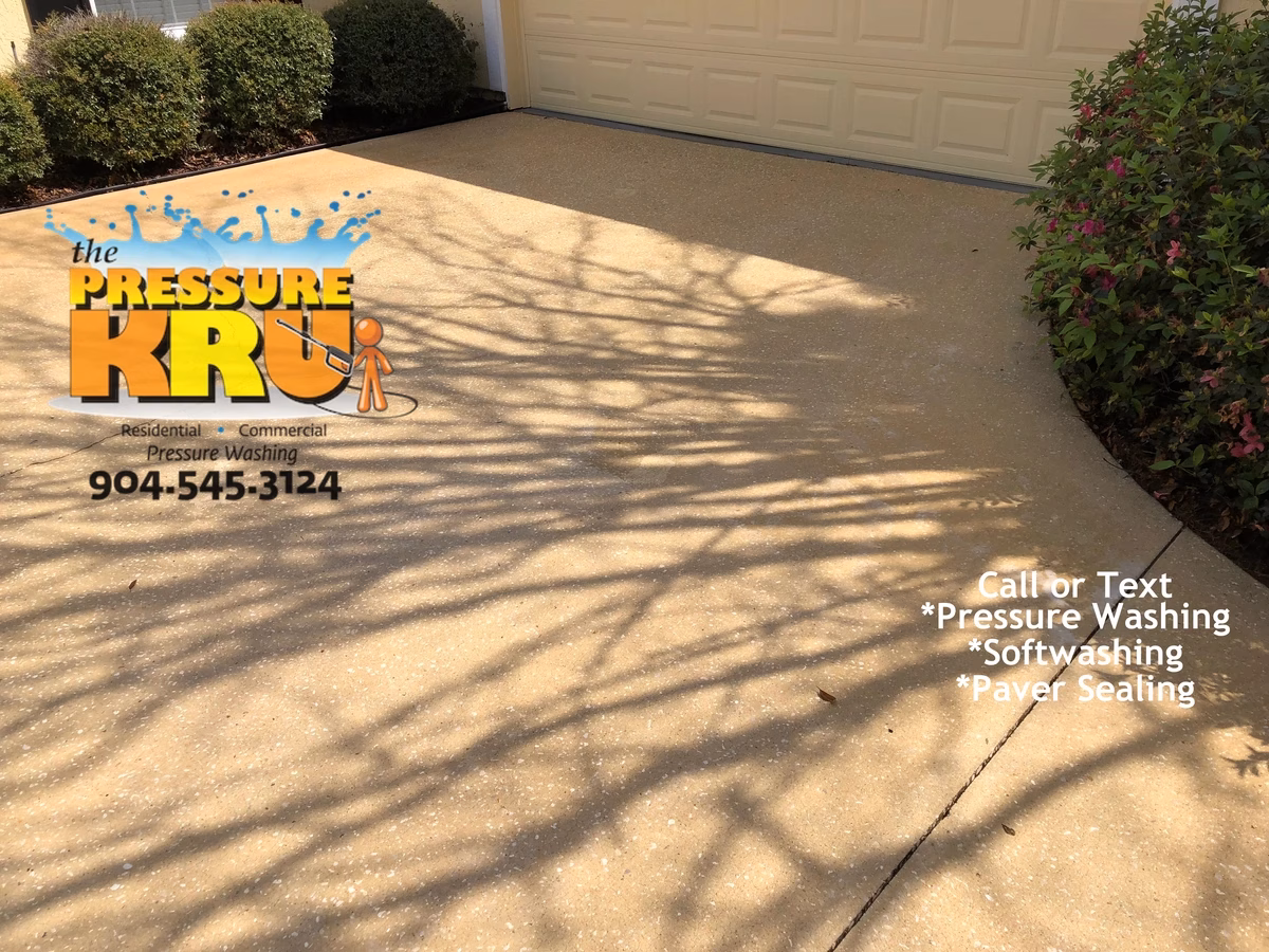Removing years of accumulated grime, dirt, and debris from this Fleming island, FL home. After picture.