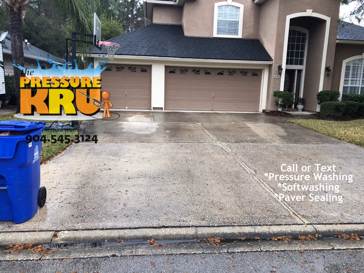 Completed exterior cleaning bundle including driveway in St. Johns, FL before starting work.