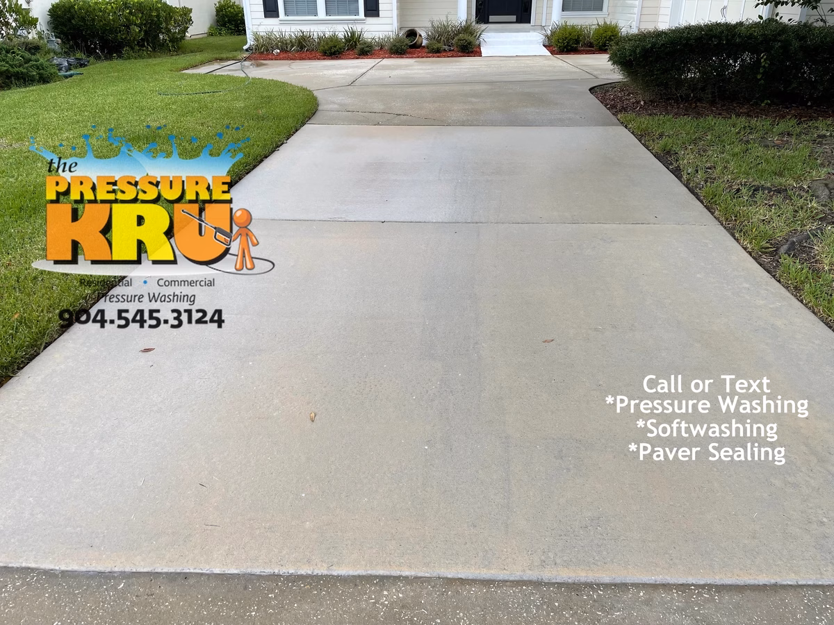Eco-friendly hot water power washing cleaning method demonstrated in St Johns, FL. After picture.