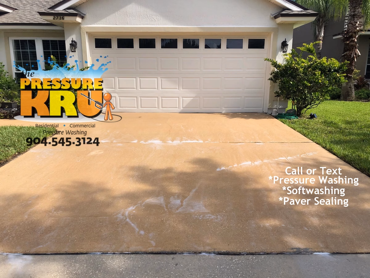 Proudly serving St. Johns, County after premium driveway cleaning results.