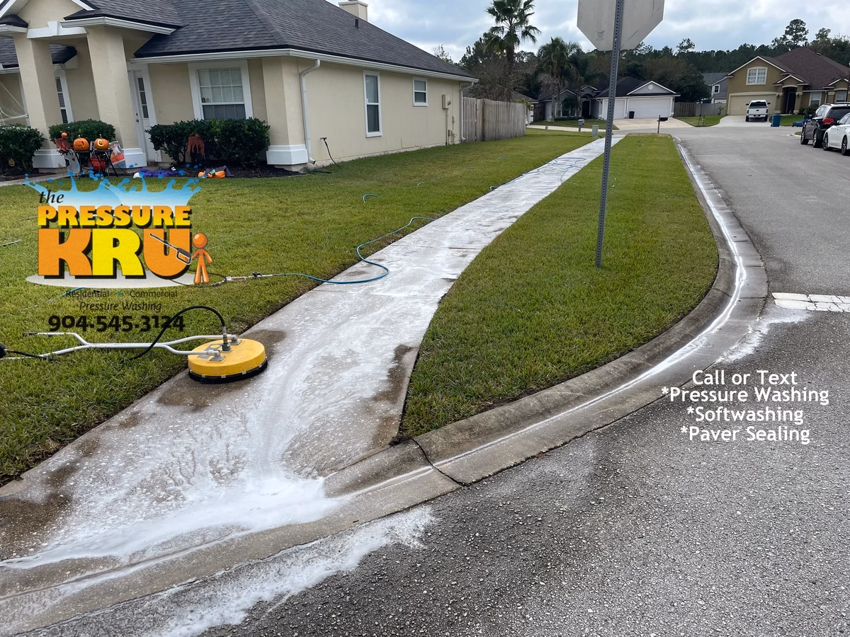 Residential curb cleaning in Durbin Crossing before
