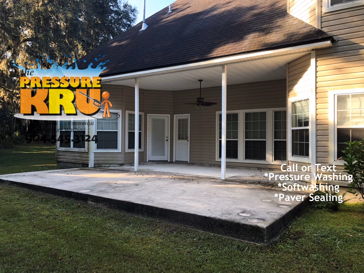 Local driveway and house wash cleaning company before restoring curb appeal in Nocatee, FL