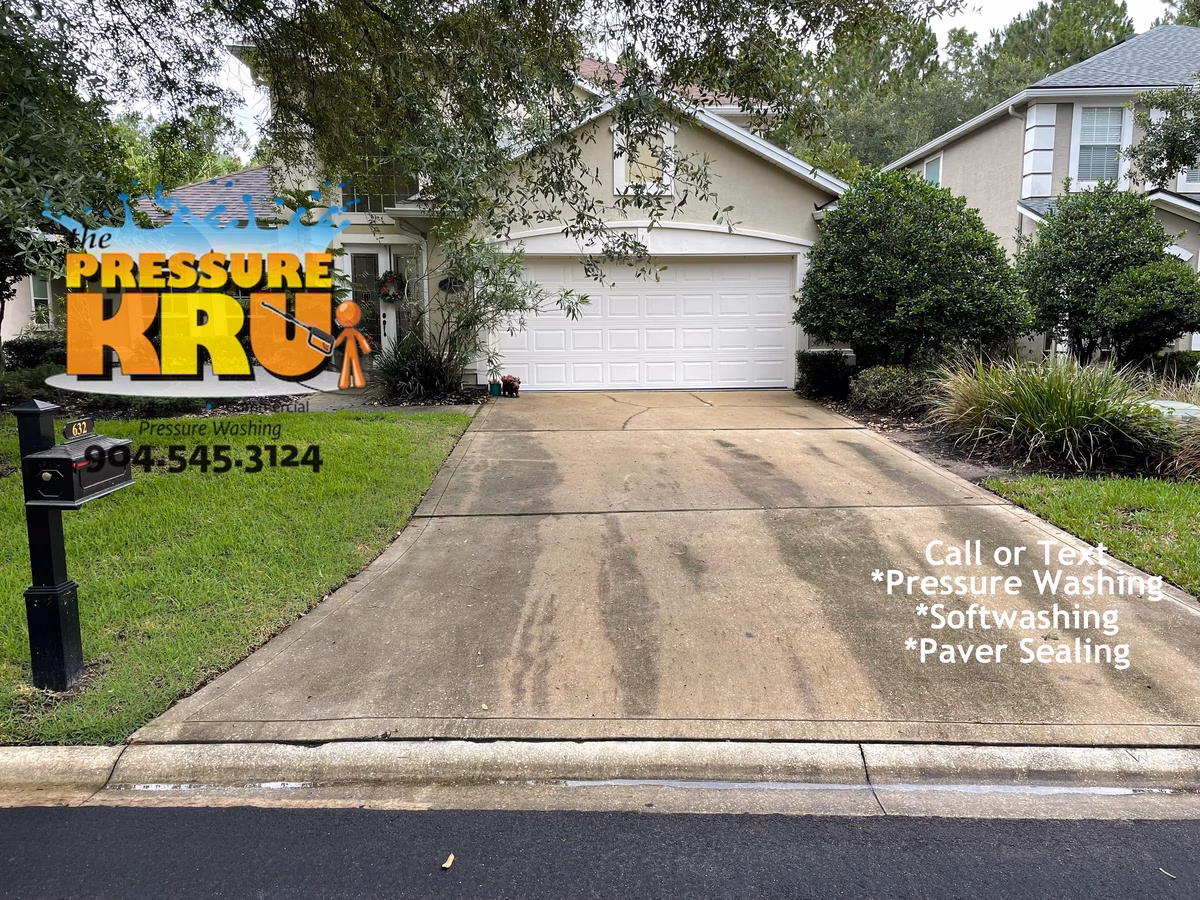 Exterior driveway cleaning in Ponte Vedra, FL before our service.
