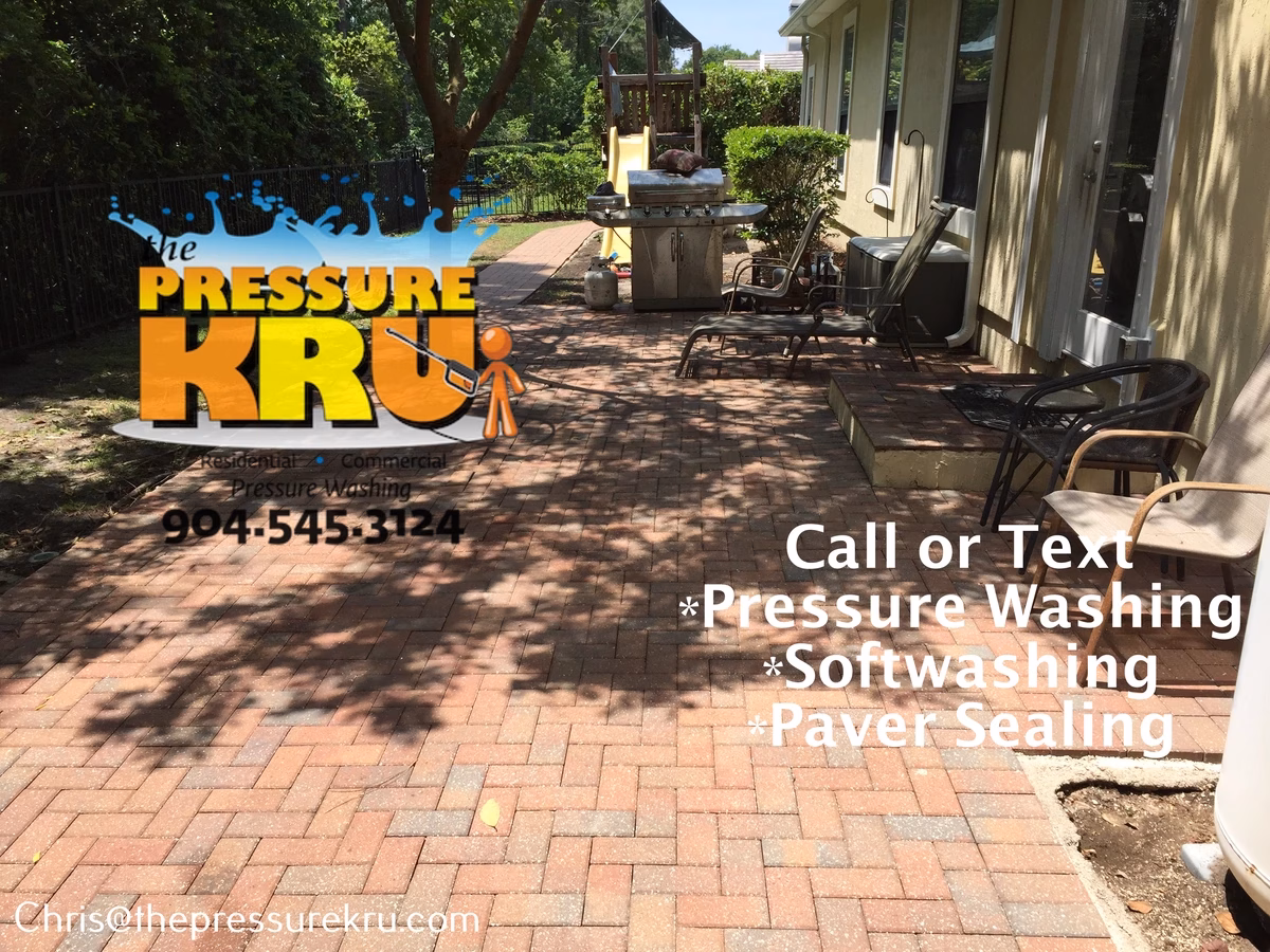 Residential paver patio after cleaning in Sawgrass.