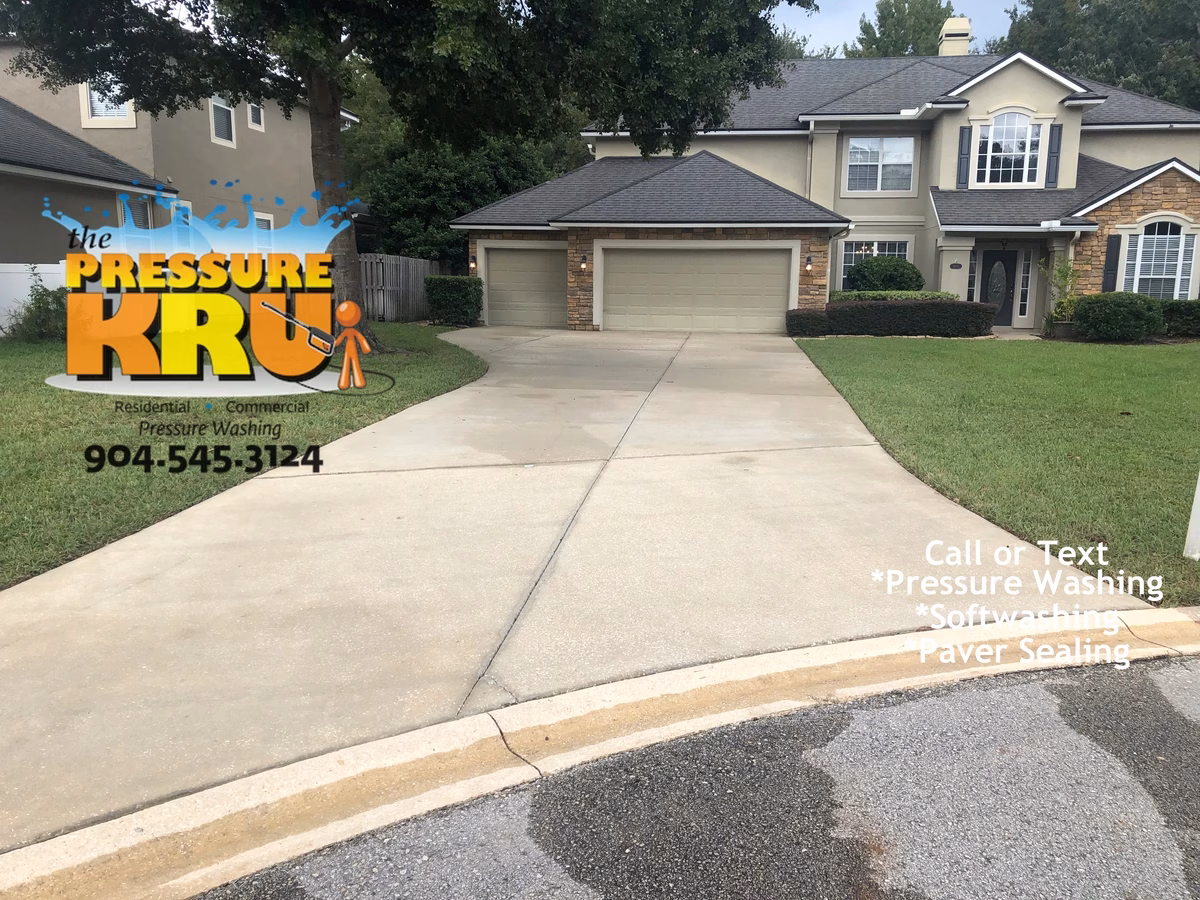 Professional driveway cleaning after removing dirt and mildew in St. Johns, FL.