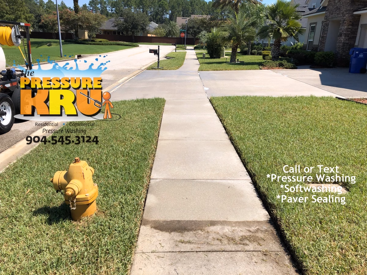 Driveway power washing in Jacksonville, FL. after cleaning.