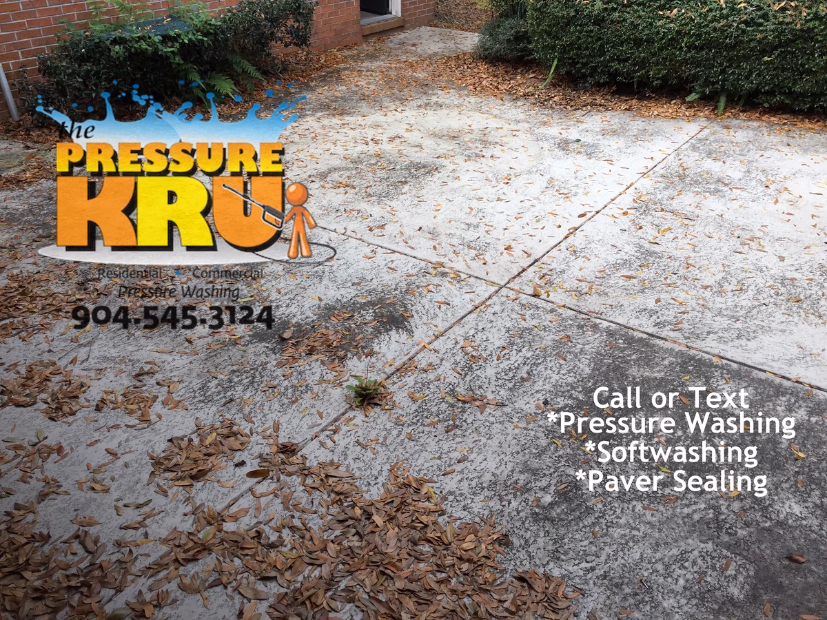 Affordable local patio softwashing painted finish in Stonehurst Plantation before