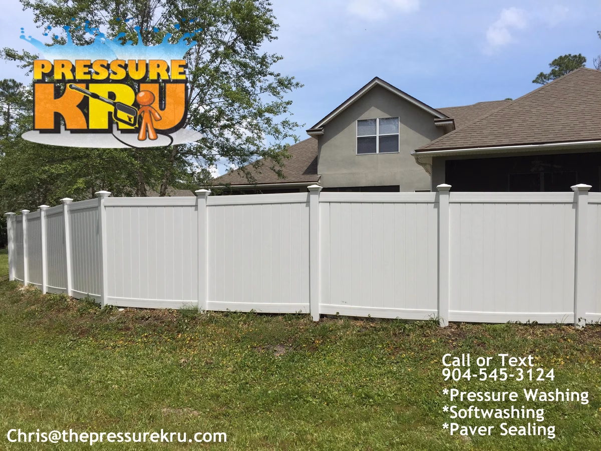 Vinyl Fence cleaning in Worthington Park after algae removal. Was able to clean both sides of this fence.