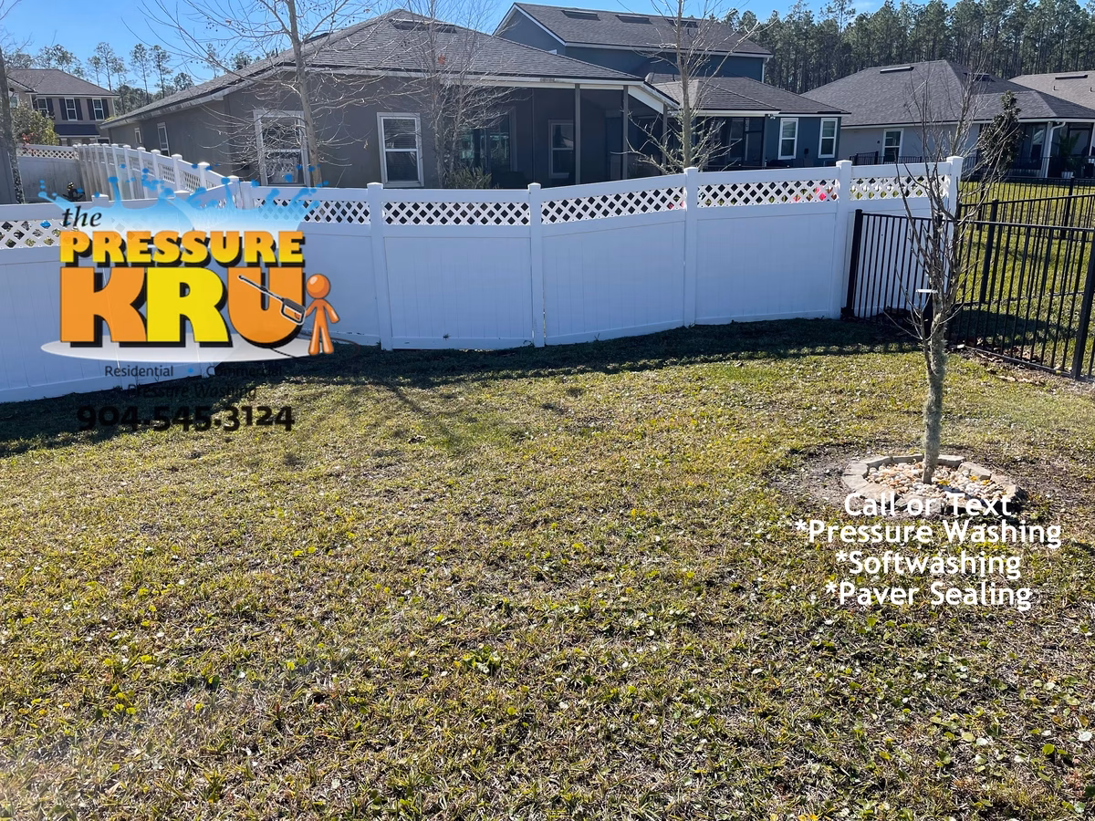 Viny fence after cleaning in Sawmill lakes from irrigation overspray