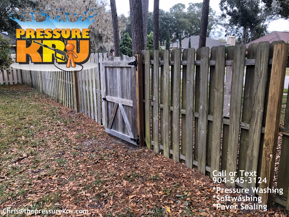Wood Fence Pressure Washing in deer creek before removing algae and mildew